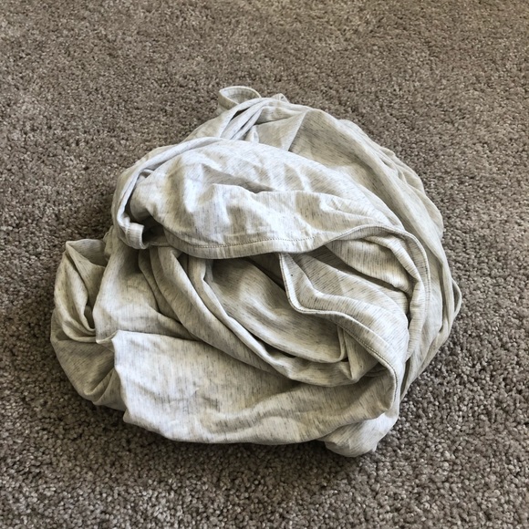 ✨ Lululemon Sage Scarf - Picture 2 of 2